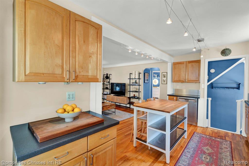 4095 CUMMINGS Avenue, Berkley, MI 48072 — Photo 12