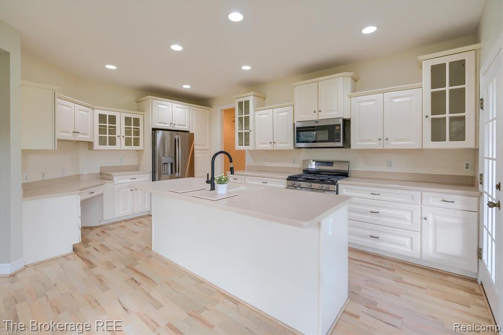 9055 N Island Drive, Flushing, MI 48433 — Photo 36