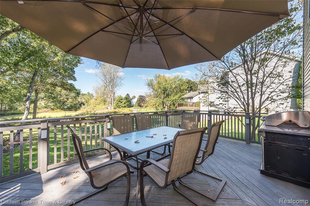 9305 Appleview Court, Brighton, MI 48116 — Photo 19