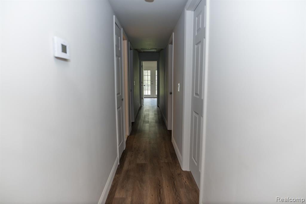 9114 ISLAND Drive, Clay, MI 48001 — Photo 19