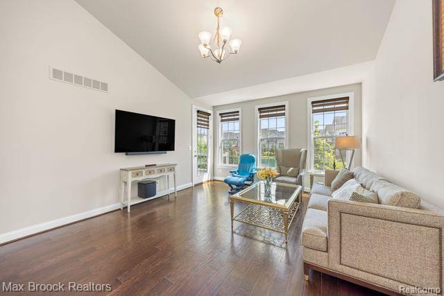 42897 CARDINAL Way, Novi, MI — Photo 17