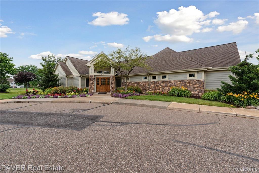 1565 WEATHERSTONE Drive, Ann Arbor, MI 48108 — Photo 37