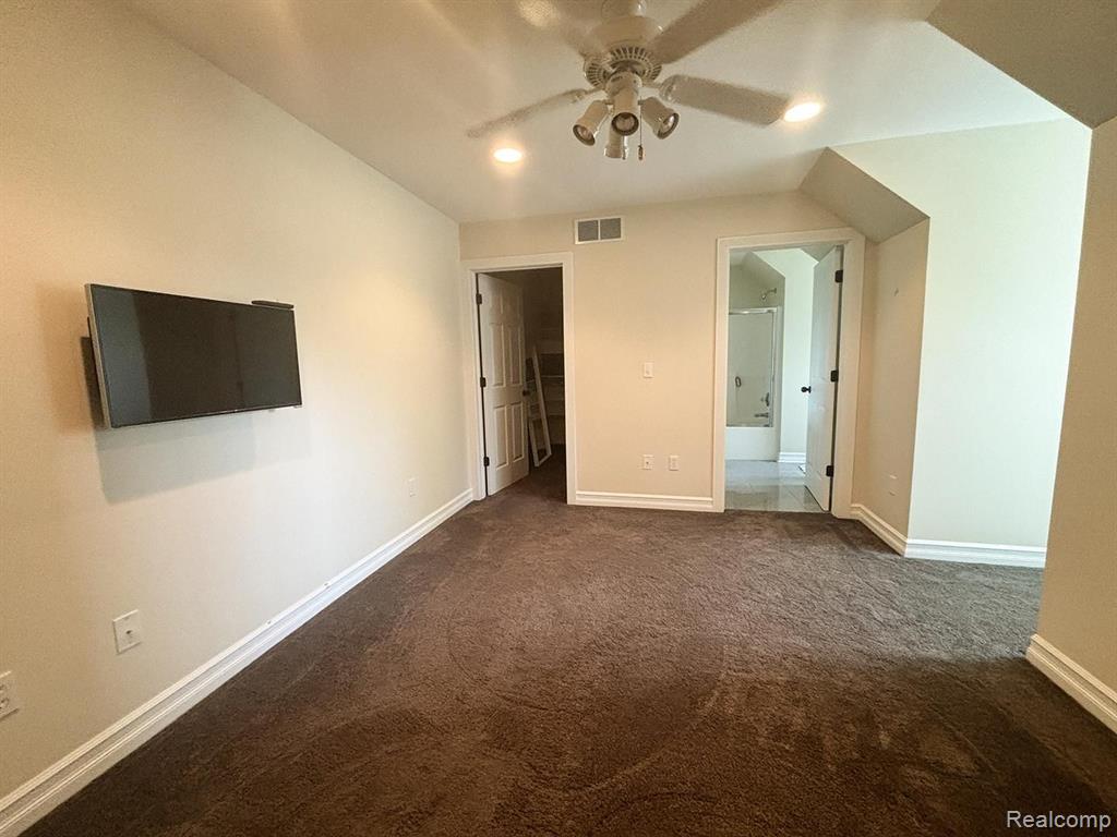 5850 WESTWOOD Drive, Grand Blanc, MI 48439 — Photo 13