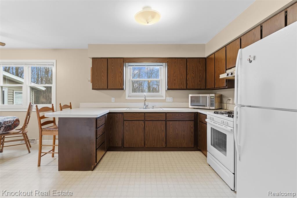 6256 State Road, Vassar, MI 48768 — Photo 12