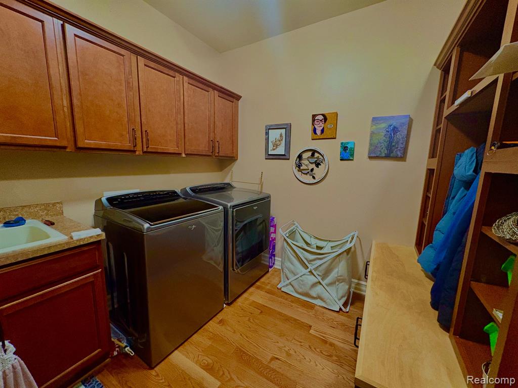 40462 Juniper Ct, Clinton Twp, MI 48036 — Photo 17