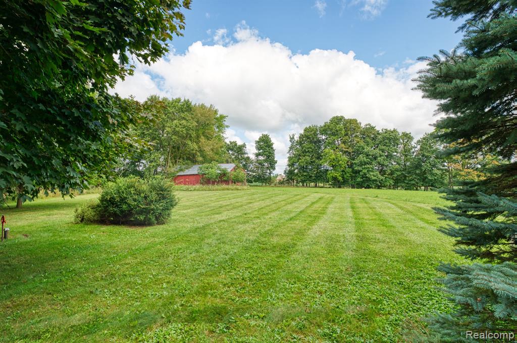 11660 BELL OAK Road, Webberville, MI 48892 — Photo 40