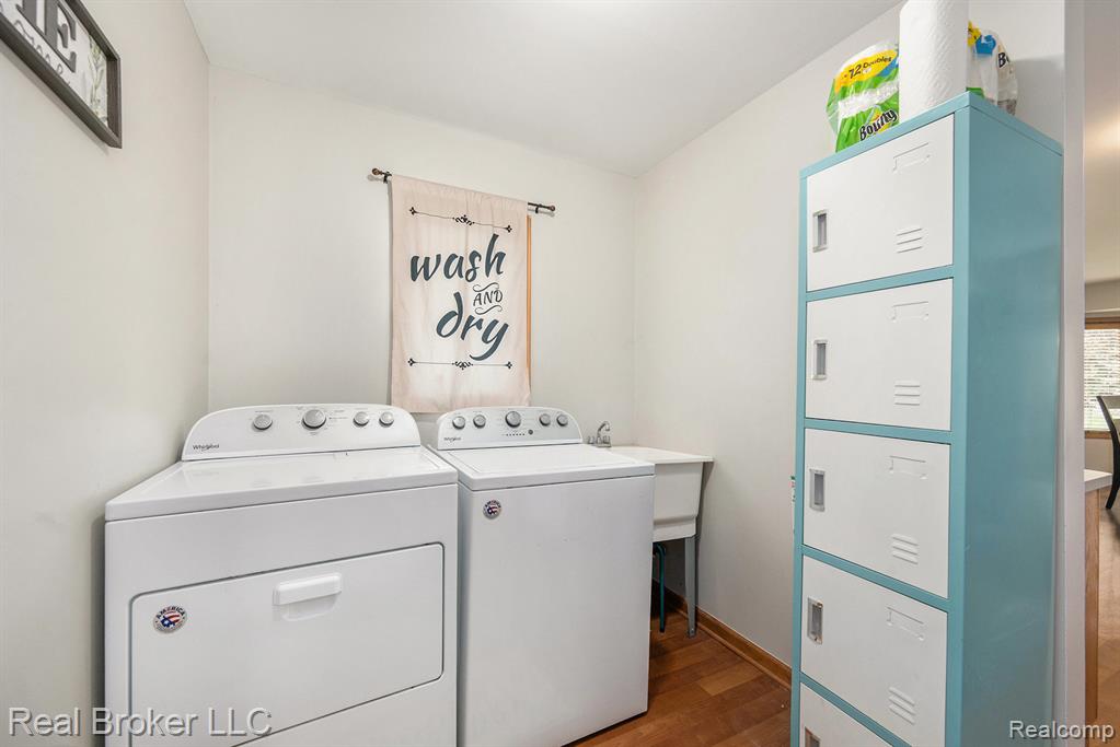 50155 OXFORD Drive, Macomb, MI 48044 — Photo 21