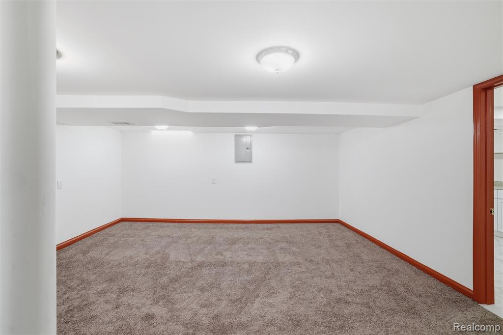 3418 Winterfield Drive, Warren, MI 48092 — Photo 29