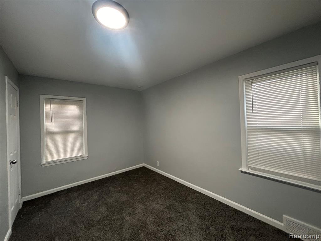 3693 Somerset Avenue, Detroit, MI, 48224