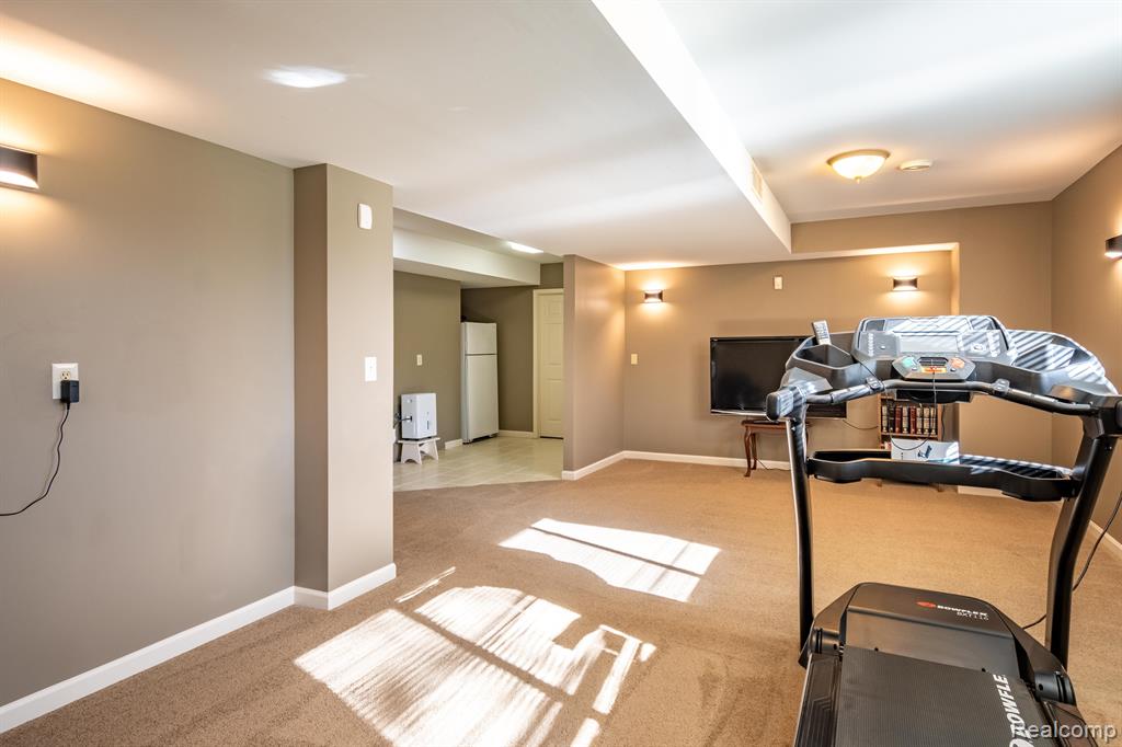 7059 YARMOUTH Drive, West Bloomfield, MI — Photo 44