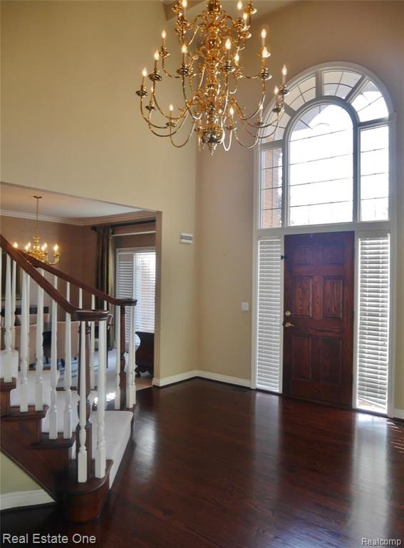 5846 CLEARVIEW Drive, Troy, MI 48098 — Photo 2
