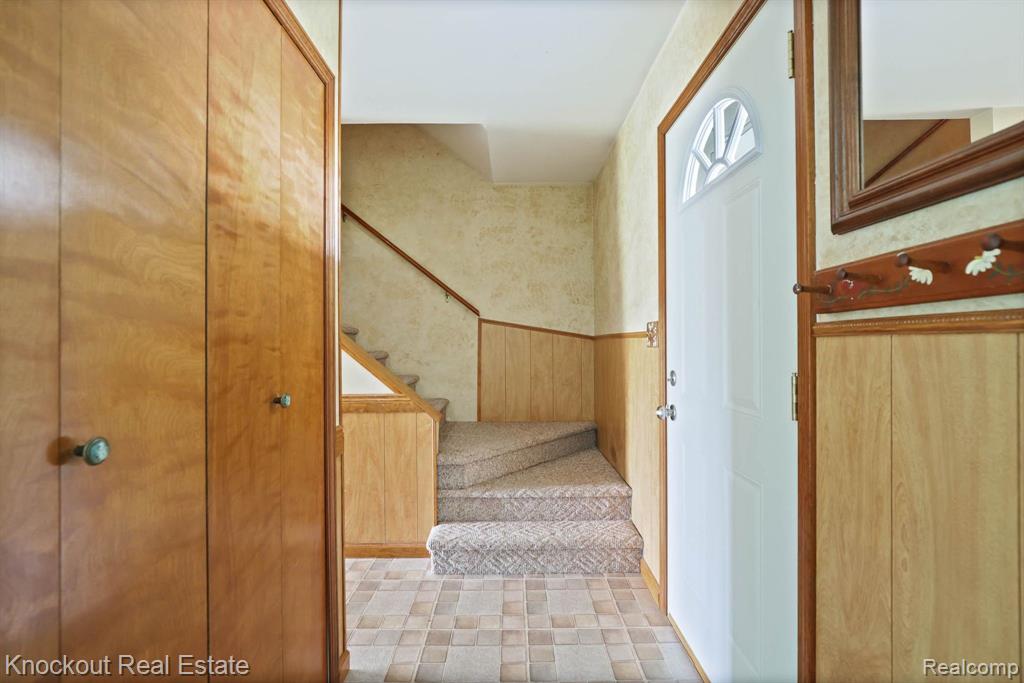 13098 SEYMOUR Road, Montrose, MI 48457 — Photo 7