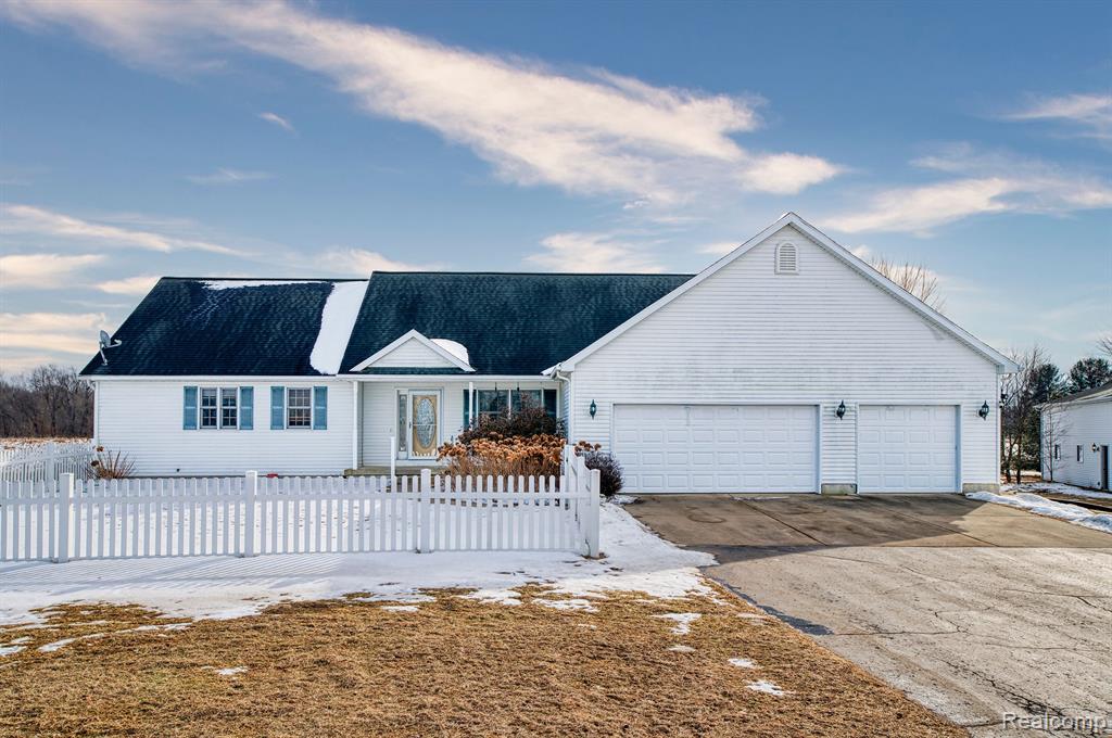 1052 E DEXTER Trail, Dansville, MI 48819 — Photo 40