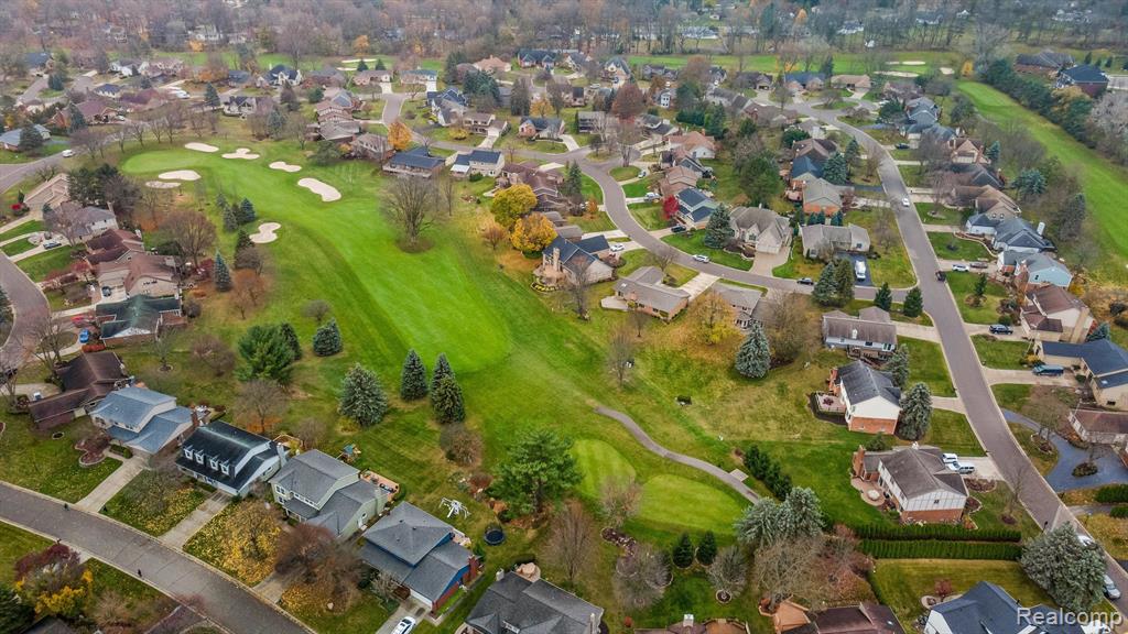 682 Heritage Lane S, Rochester Hills, MI 48309 — Photo 47