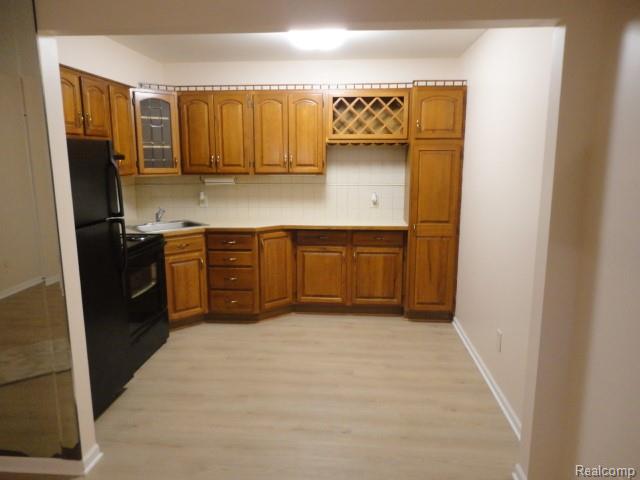 16034 Holz Drive, 16, Southgate, MI 48195 — Photo 10