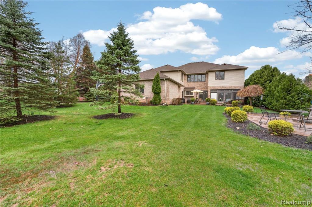 8657 Marquette Drive, Grosse Ile, MI 48138 — Photo 54