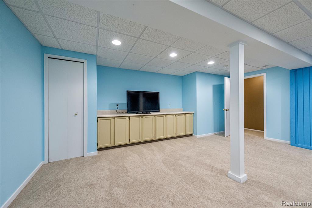6760 Oyster Cove, West Bloomfield, MI 48323 — Photo 19