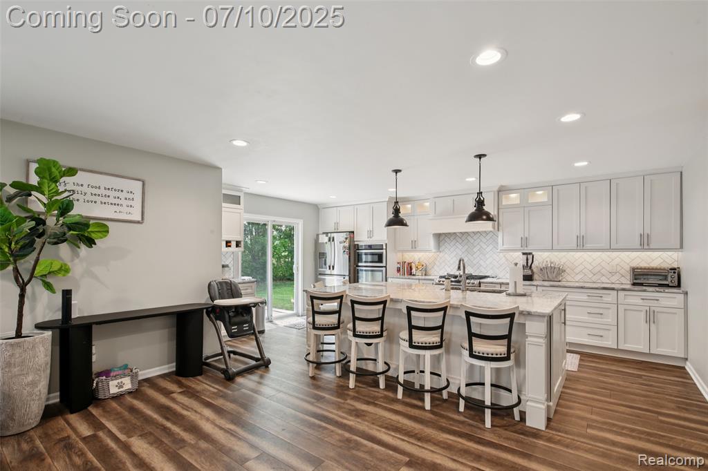 46533 Woodside Drive, Canton, MI 48187 — Photo 12