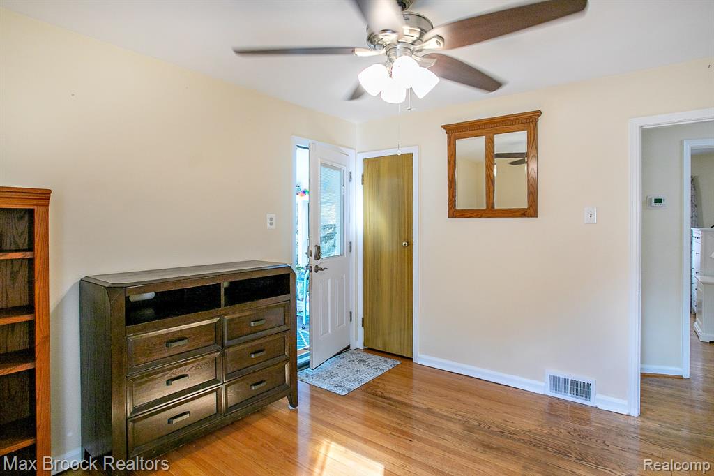 26725 Humber Street, Huntington Woods, MI — Photo 25