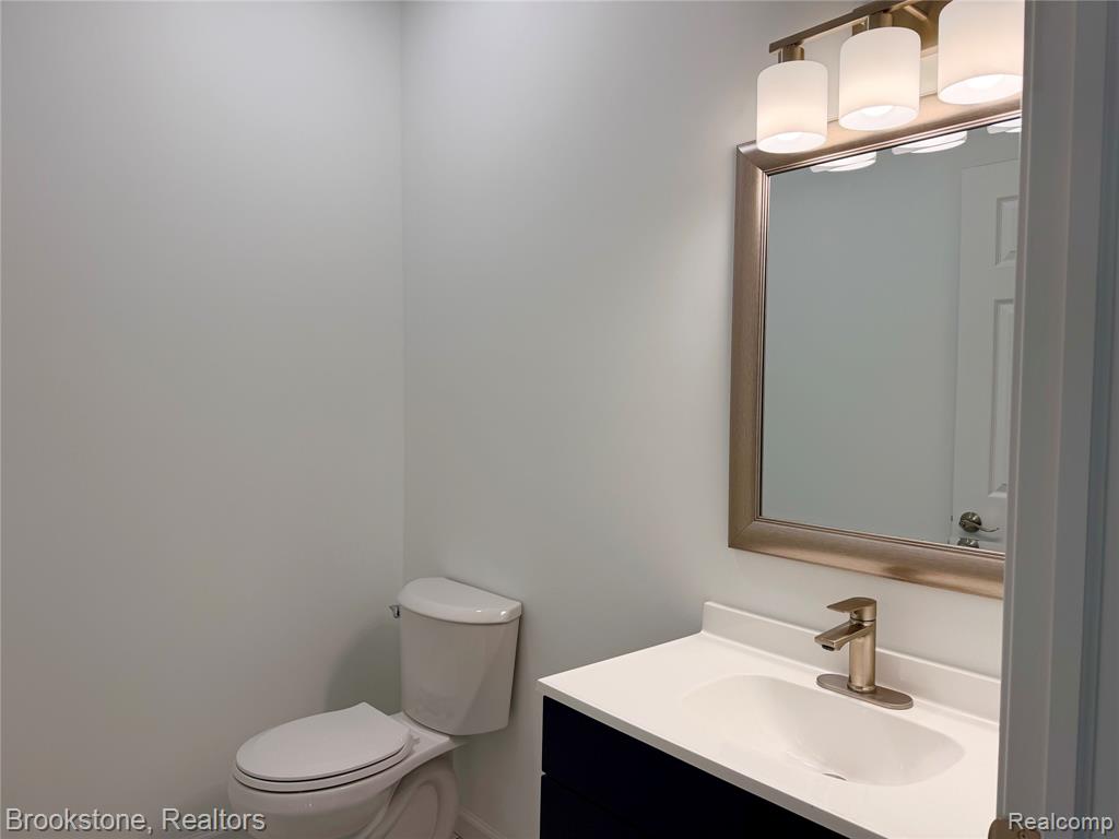37116 Moravian Drive, Clinton Twp, MI 48036 — Photo 36