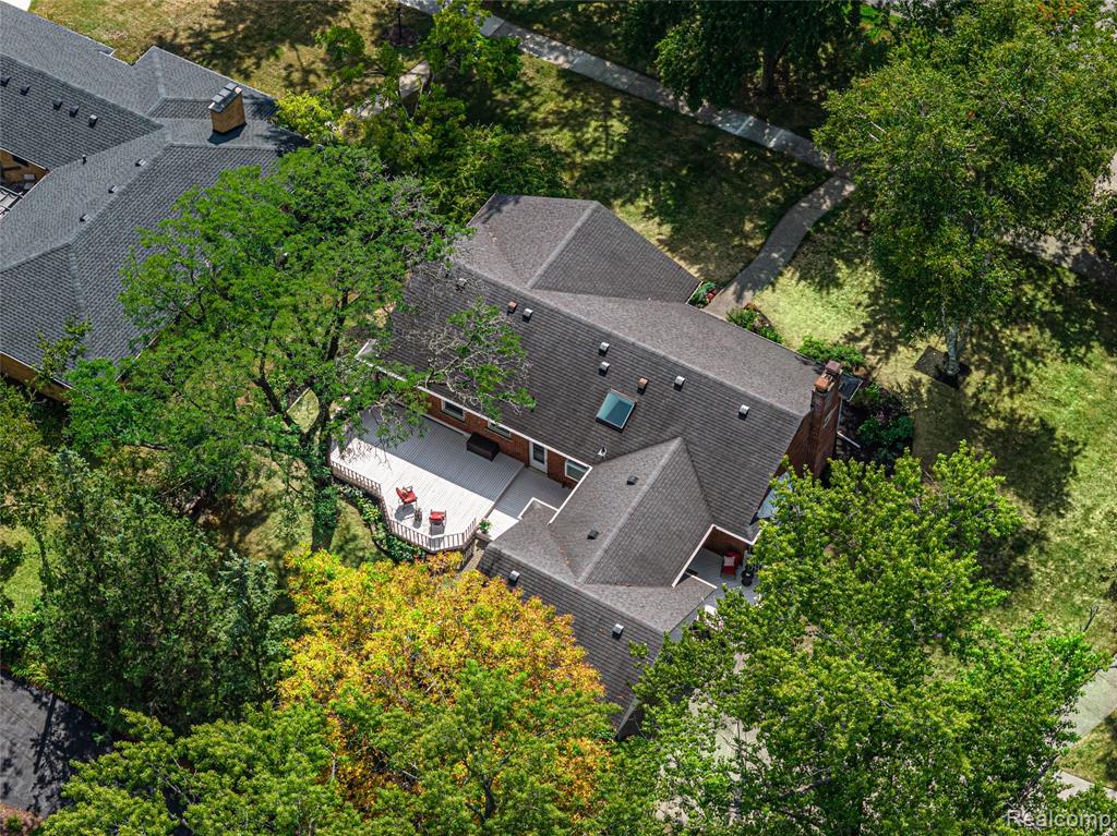 18146 Riverside Drive, Beverly Hills, MI 48025 — Photo 3