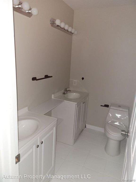 8475 ESSEX Avenue, Warren, MI 48089 — Photo 6