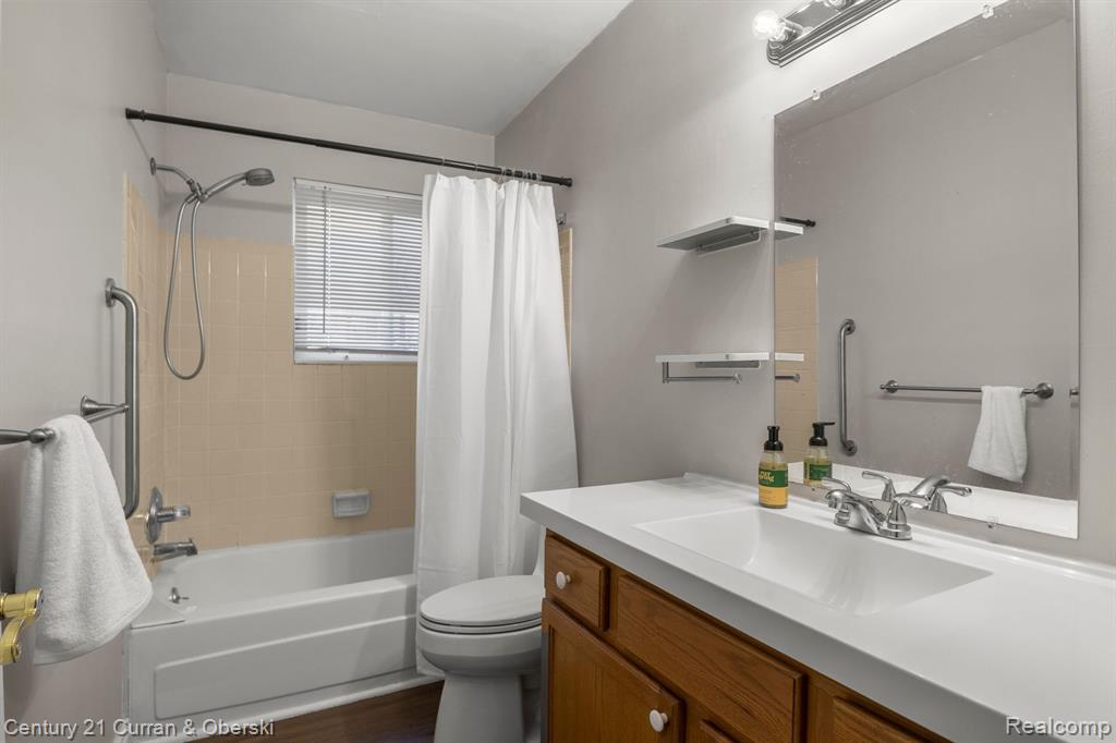 10021 Allen Pointe Drive, 83, Allen Park, MI 48101 — Photo 14