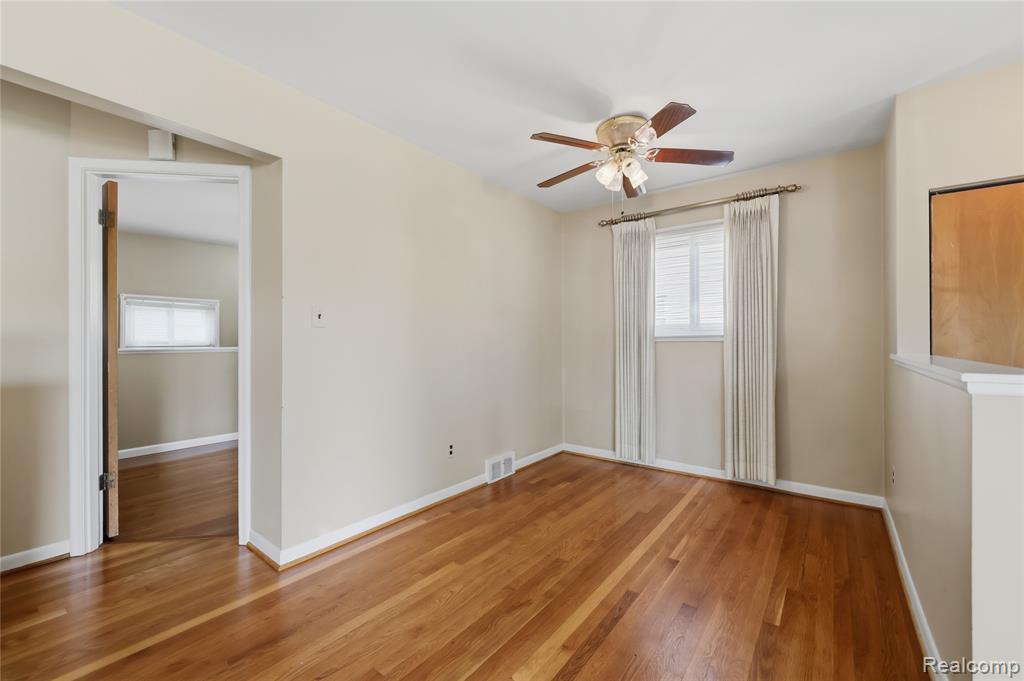 348 Sonia Avenue, Madison Heights, MI 48071 — Photo 7