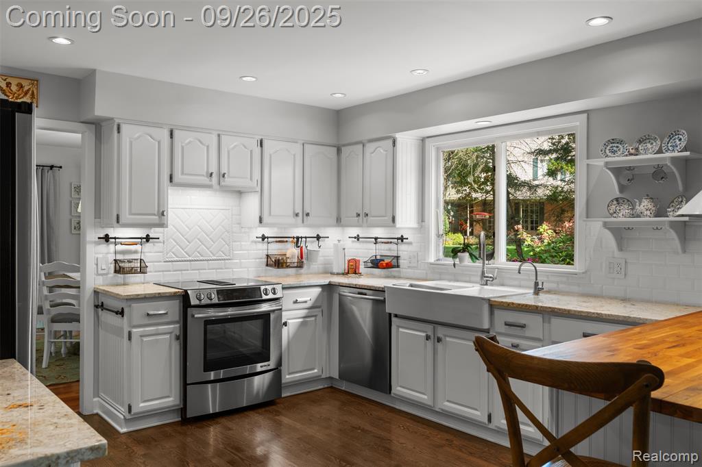 523 Uphill Road, Milford, MI 48381 — Photo 12