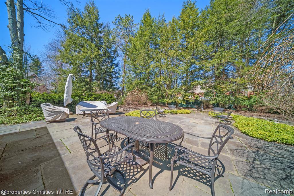 6050 W Surrey Road, Bloomfield Hills, MI 48301 — Photo 30