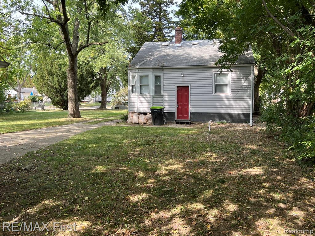 70 E Rutgers Avenue, Pontiac, MI 48340 — Photo 2