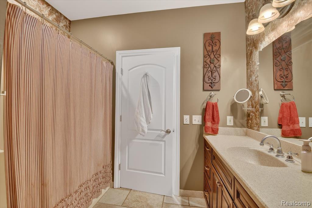 5585 Leah Lane, Almont, MI 48003 — Photo 27