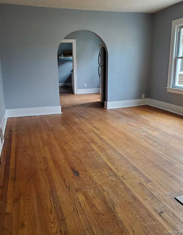 66 N TELEGRAPH Road, Pontiac, MI 48341 — Photo 2