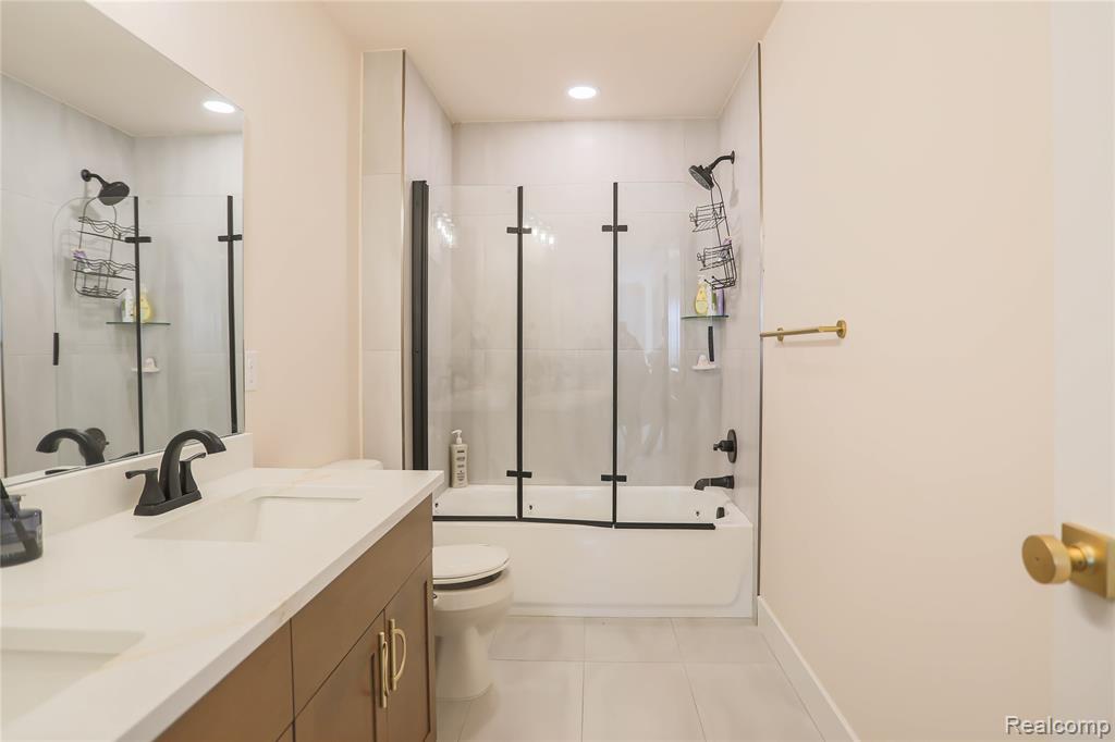 56675 Via Caterina Drive, Macomb, MI 48042 — Photo 64