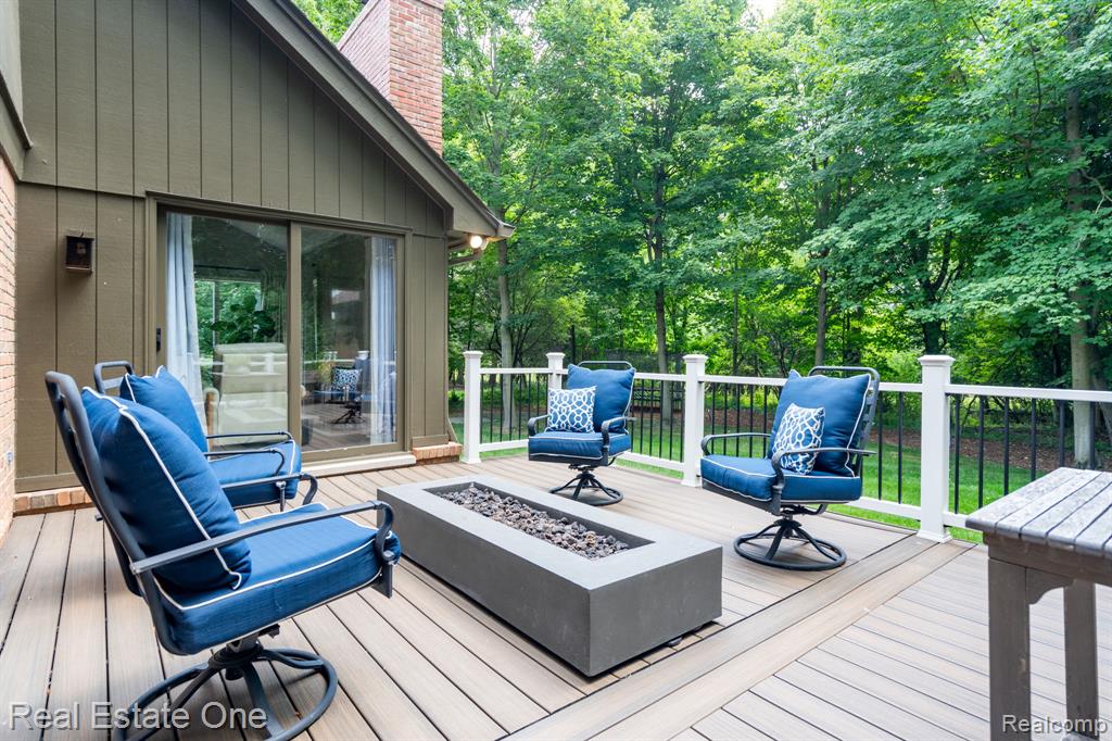 4794 RIVERS EDGE Drive, Troy, MI 48098 — Photo 49