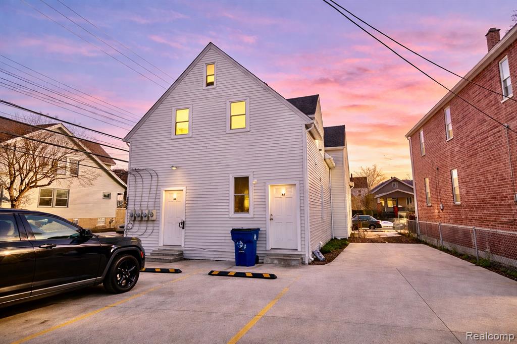 2433 Pulaski Street, Hamtramck, MI 48212 — Photo 16