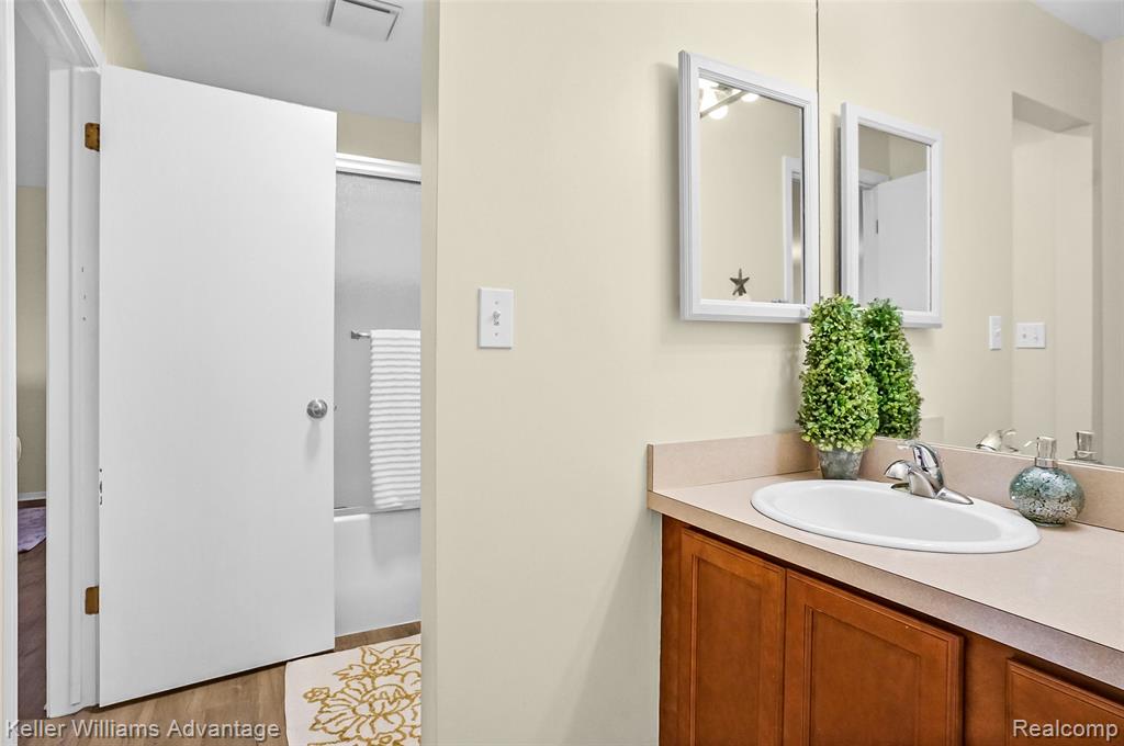 855 S Pontiac Trail, Walled Lake, MI 48390 — Photo 25