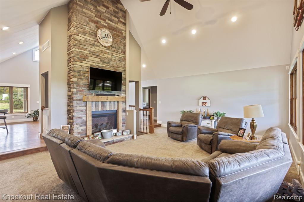 9351 Lange Road, Birch Run, MI 48415 — Photo 25