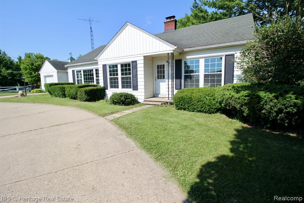 4201 N Burkhart Road, Howell, MI 48855 — front exterior