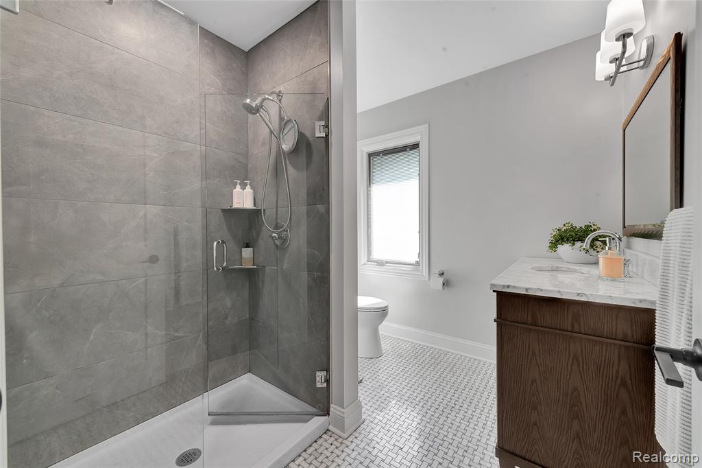 549 S Bywood Avenue, Clawson, MI — Photo 31