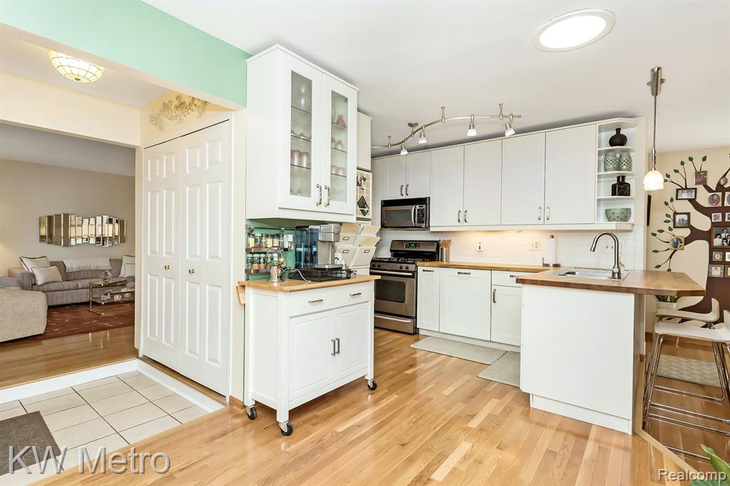 44235 WESTMINISTER Way, Canton, MI 48187 — Photo 10