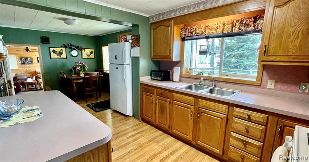 328 Sheridan Drive, Prudenville, MI 48651 — Photo 3