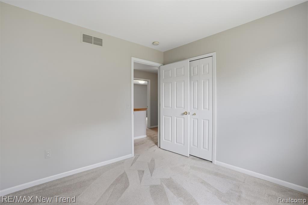 729 Akehurst Lane, White Lake, MI — Photo 42