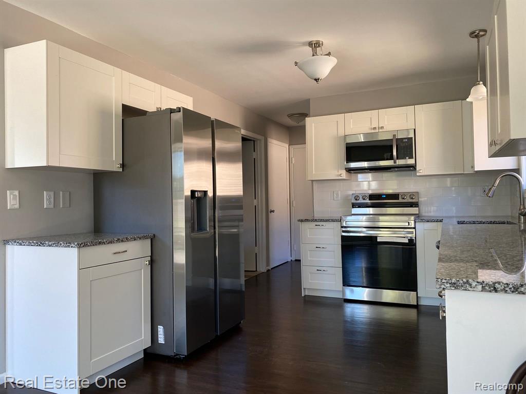 46552 MORNINGSIDE Drive, Macomb, MI 48044 — Photo 4