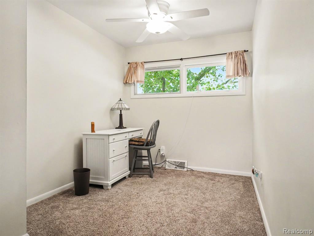 425 Rockingham Avenue, Alma, MI 48801 — Photo 8