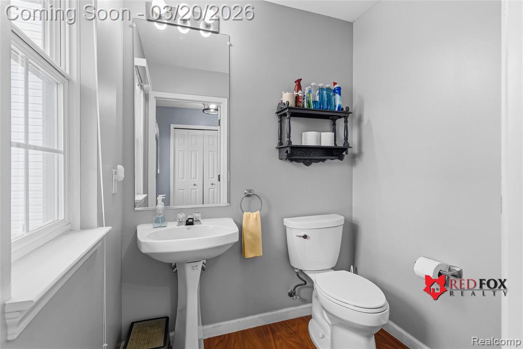 5035 Meadow Crest Circle, Holly, MI 48442 — Photo 8