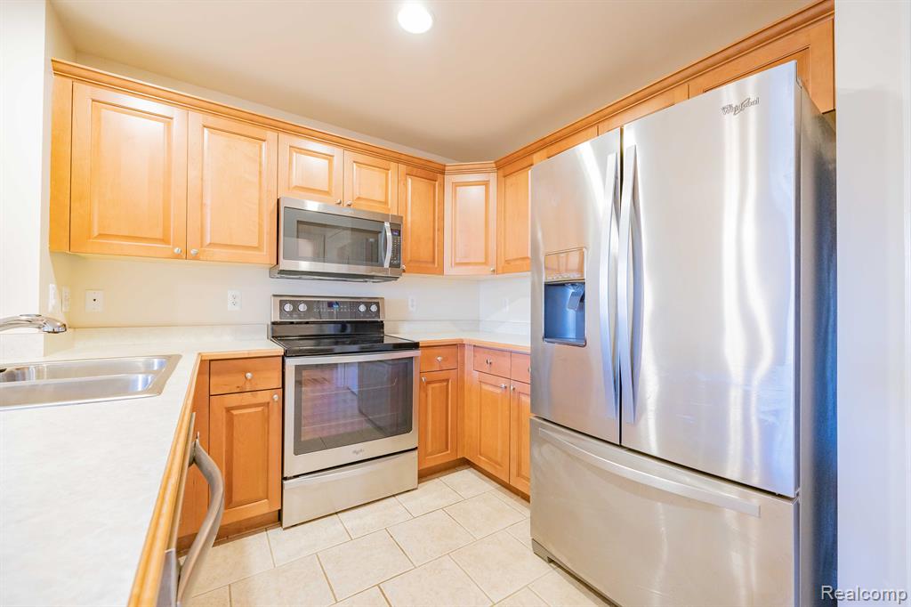 37575 N DIANNE Lane, New Boston, MI 48164 — Photo 13