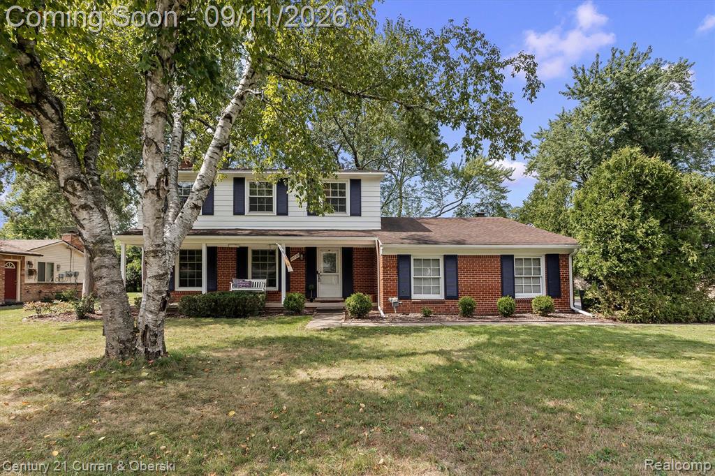 25137 Castlereigh Drive, Farmington Hills, MI 48336