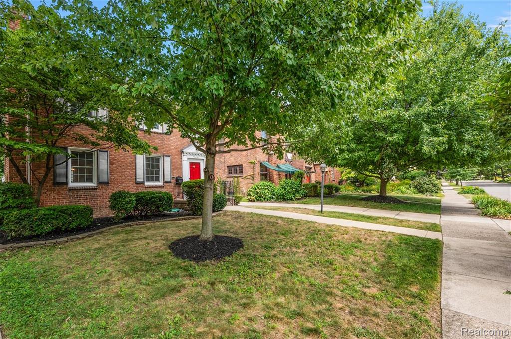 910 W Oakridge Street, Ferndale, MI 48220 — Photo 5