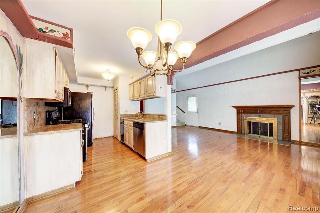 20832 E Glen Haven Circle, Northville, MI 48167 — Photo 8